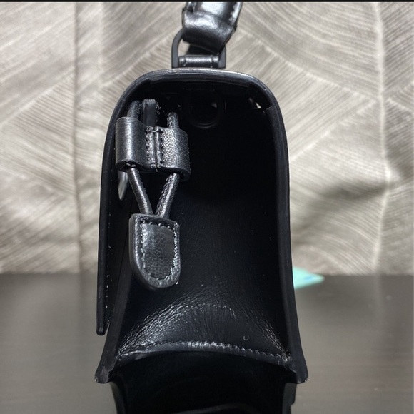 OFF-White Jitney Holes Bag - Picture 6 of 10